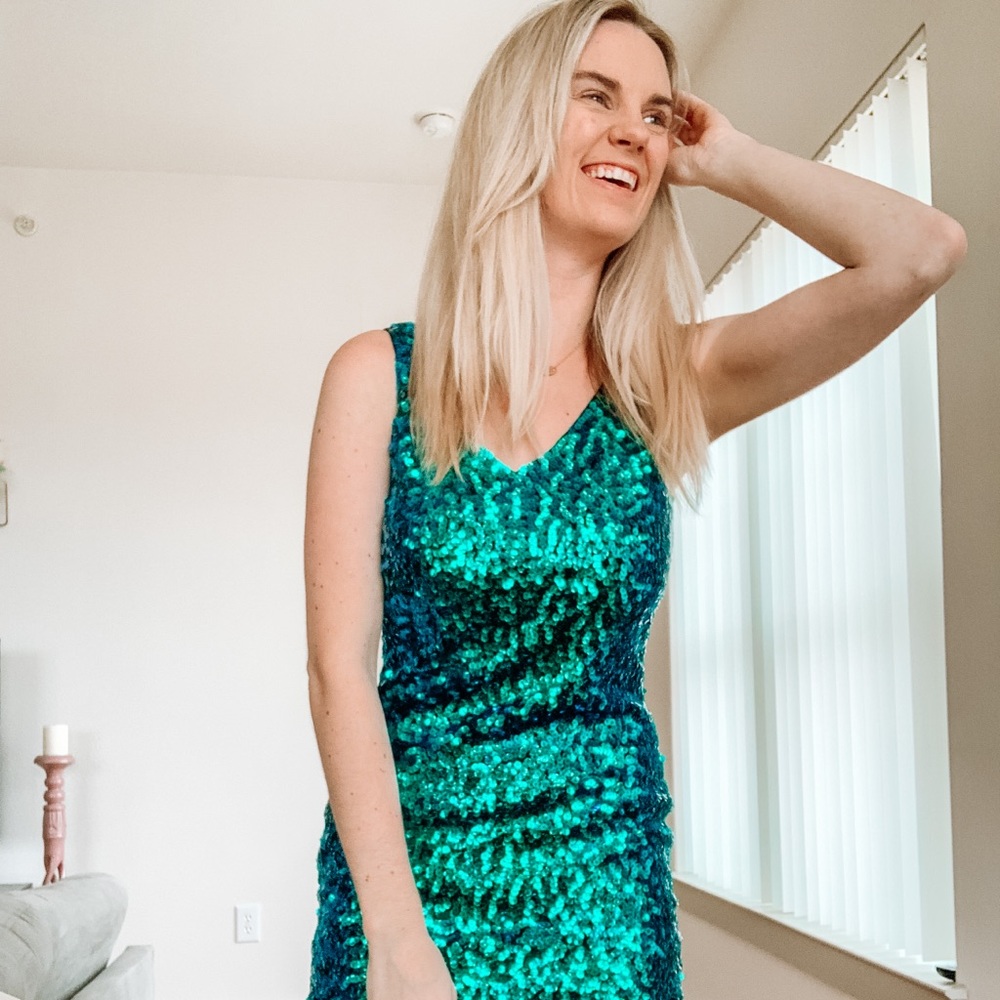 Sexy Deep V Neck Sequin Glitter Bodycon Dress